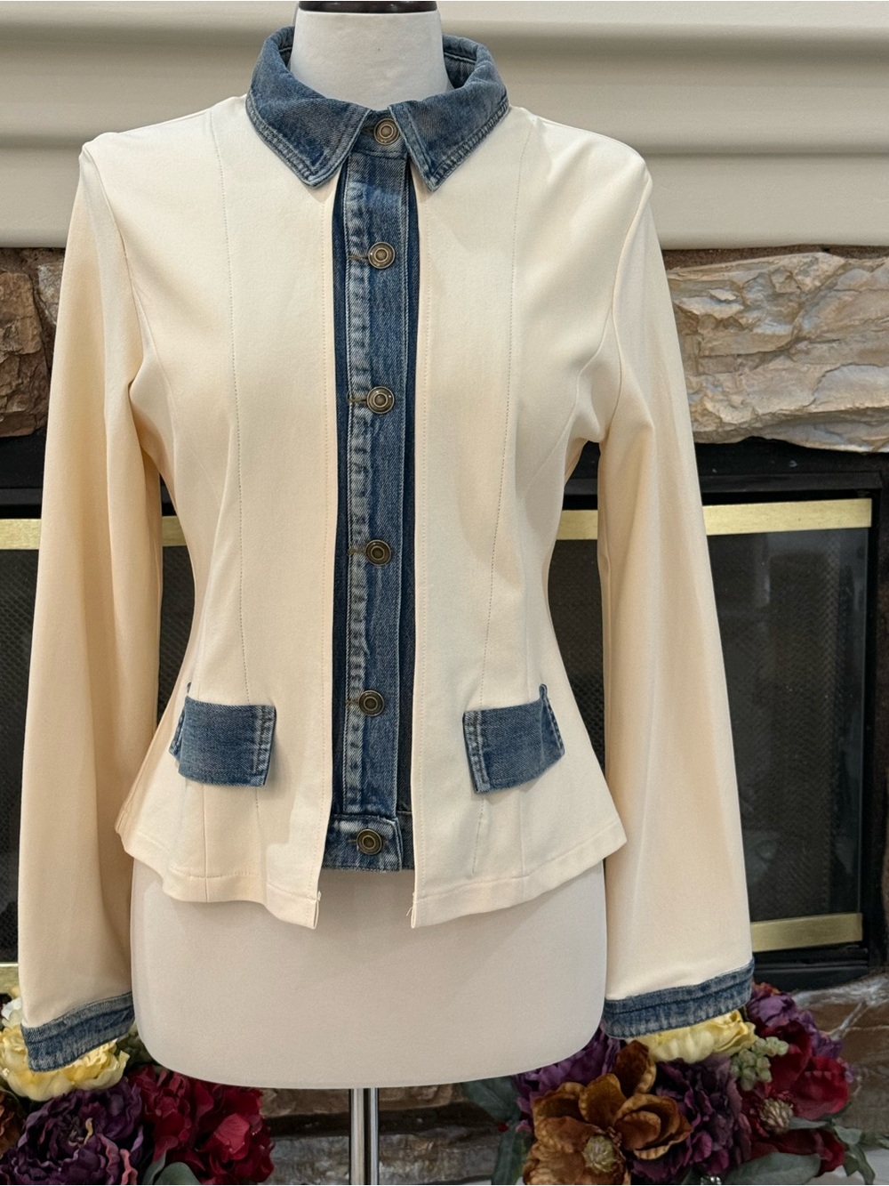 Able Los Angeles ladies jacket size large fits like a medium NWT price is firm